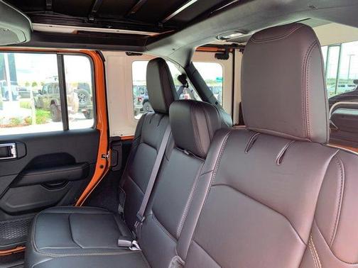 2025 Jeep Wrangler Rubicon 392