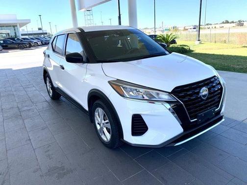 2024 Nissan Kicks S