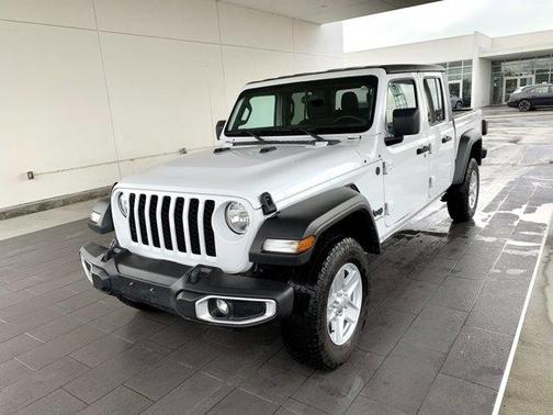 2023 Jeep Gladiator Sport