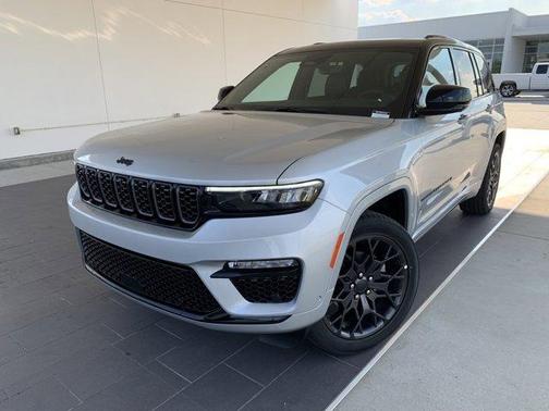 2025 Jeep Grand Cherokee Summit