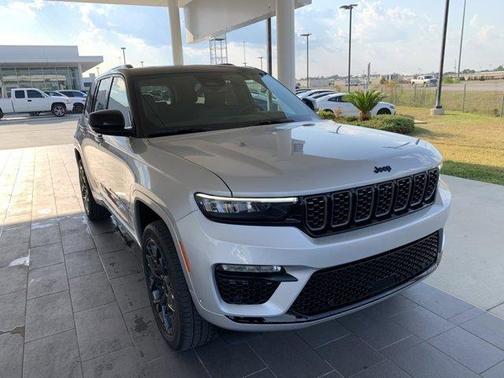2025 Jeep Grand Cherokee Summit