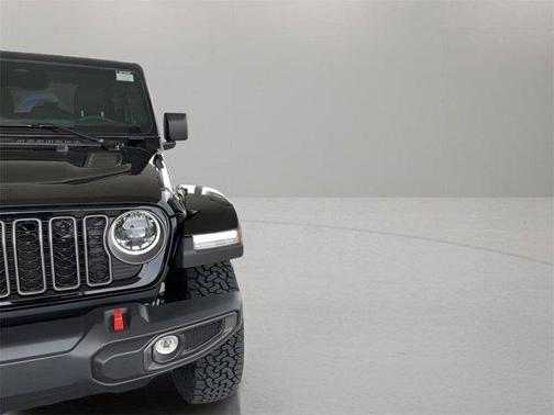 Black Clearcoat 2025 Jeep Wrangler Rubicon