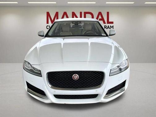 Polaris White 2016 Jaguar XF 35t Prestige