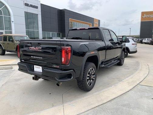 2022 GMC Sierra 2500 AT4