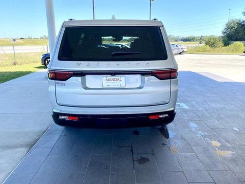 2022 Jeep Wagoneer Series III