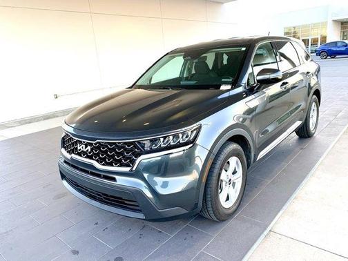 2022 Kia Sorento LX