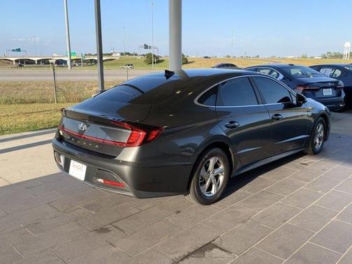 2023 Hyundai SONATA SE