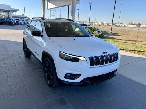 2023 Jeep Cherokee Altitude Lux