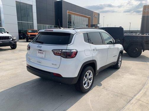 2025 Jeep Compass Latitude