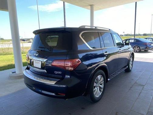 2016 INFINITI QX80 Base