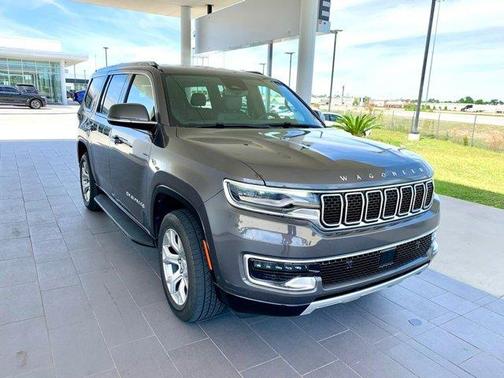 Metallic 2022 Jeep Wagoneer Series II