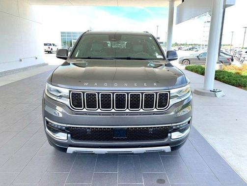 Metallic 2022 Jeep Wagoneer Series II