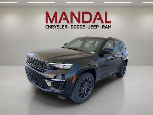 2025 Jeep Grand Cherokee Summit