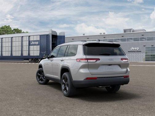 Silver Zynith 2026 Jeep Grand Cherokee L Limited