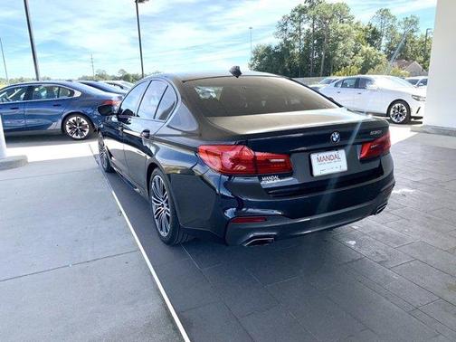 2019 BMW 530 i