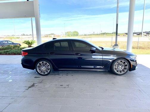2019 BMW 530 i