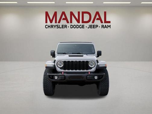 Bright White Clearcoat 2026 Jeep Wrangler Rubicon