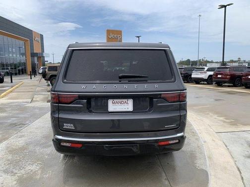 2022 Jeep Wagoneer Series III