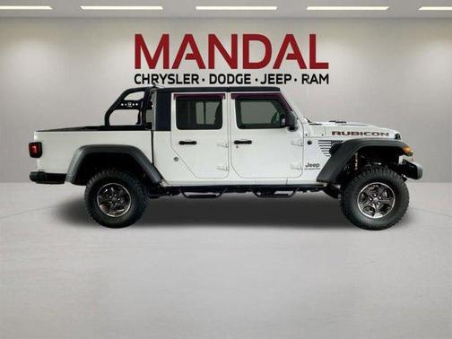 Bright White Clearcoat 2021 Jeep Gladiator Rubicon