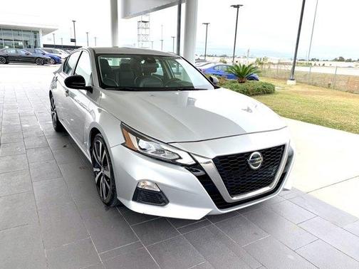 2022 Nissan Altima 2.5 SR