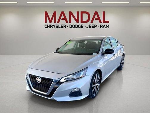 2022 Nissan Altima 2.5 SR