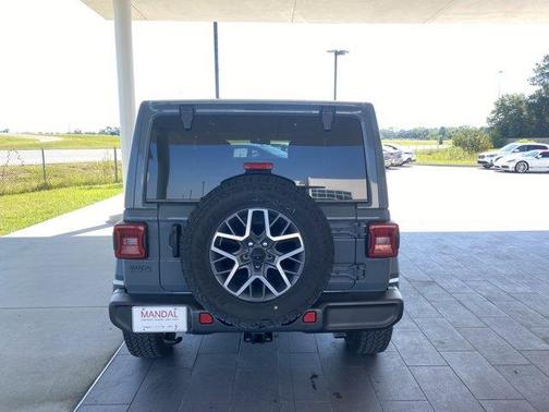 2024 Jeep Wrangler Sahara
