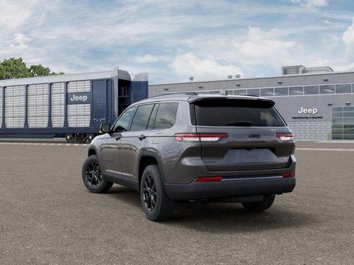Metallic 2026 Jeep Grand Cherokee L Laredo