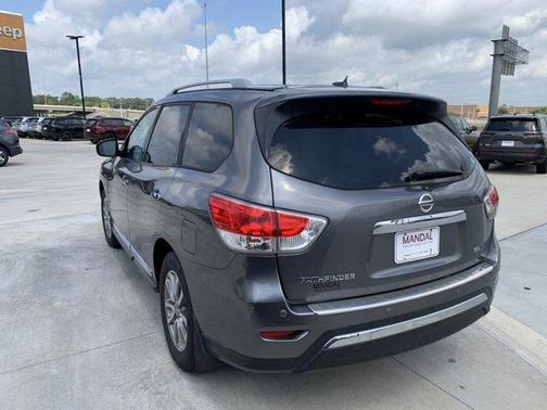 2015 Nissan Pathfinder SL