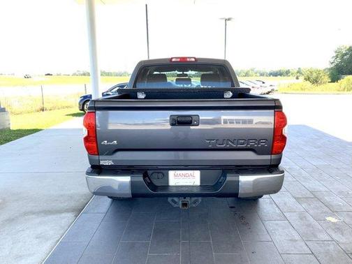 2017 Toyota Tundra SR5