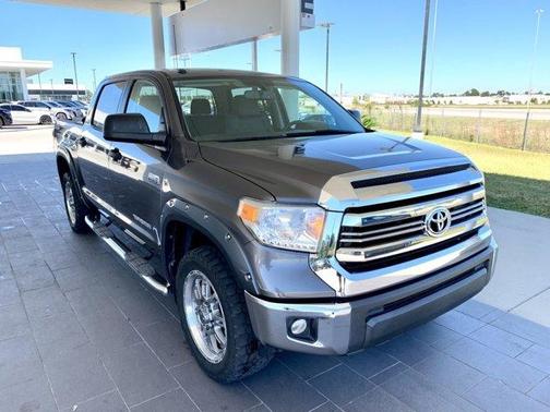 2017 Toyota Tundra SR5