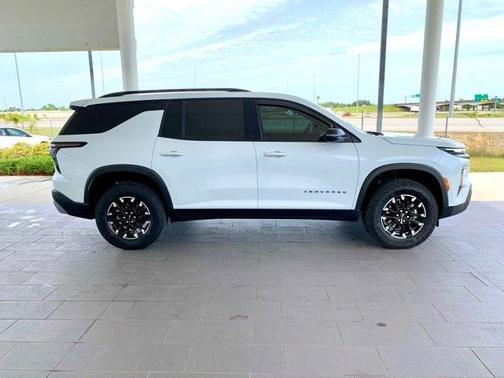 Polar White 2026 Chevrolet Traverse Z71