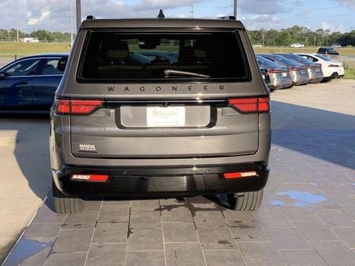 2023 Jeep Wagoneer Series II