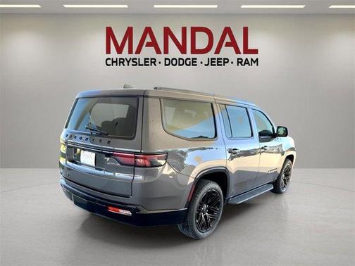 2023 Jeep Wagoneer Series II