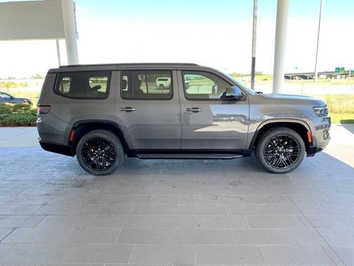 2023 Jeep Wagoneer Series II
