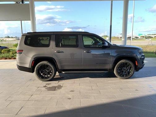 2023 Jeep Wagoneer Series II