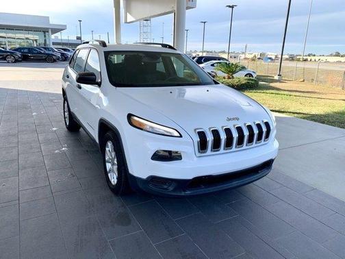 2016 Jeep Cherokee Sport
