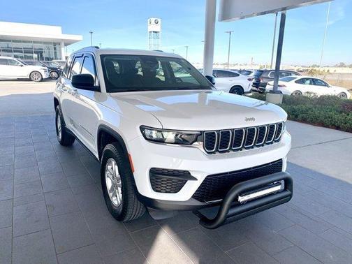 2023 Jeep Grand Cherokee Laredo