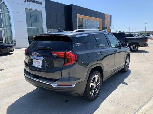 2021 GMC Terrain SLT