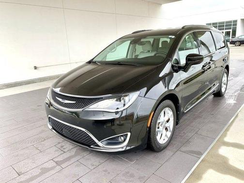 2020 Chrysler Pacifica Touring-L