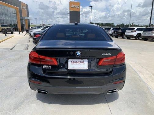 2018 BMW 540 i