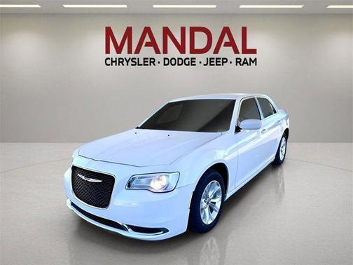 2023 Chrysler 300 Touring