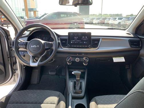2022 Kia Rio LX