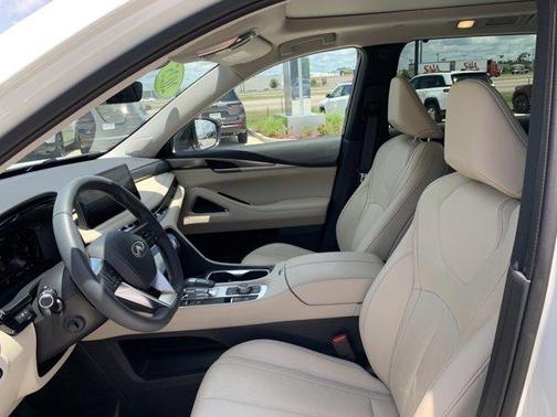 2025 INFINITI QX60 Luxe