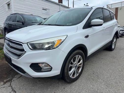 White 2017 Ford Escape SE