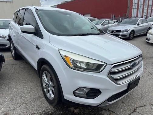 White 2017 Ford Escape SE
