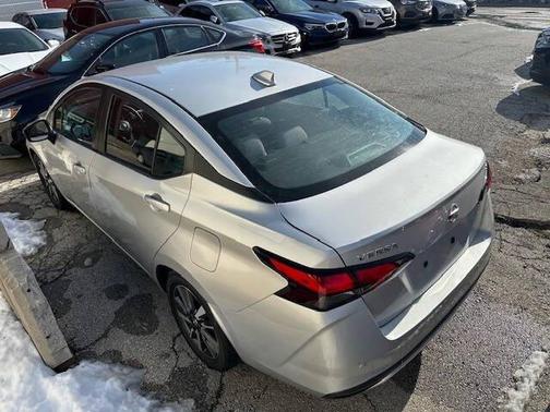 2021 Nissan Versa 1.6 SV