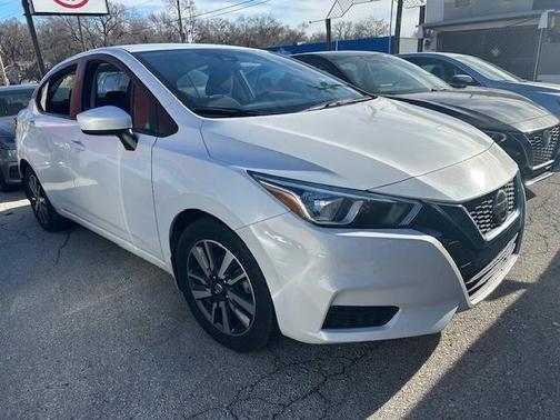 2022 Nissan Versa 1.6 SV