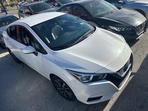 2022 Nissan Versa 1.6 SV