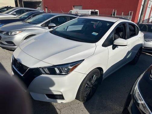 2022 Nissan Versa 1.6 SV