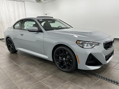 2025 BMW 230 i xDrive